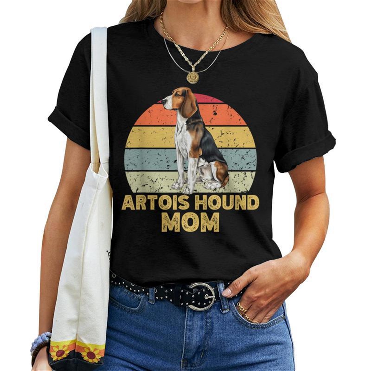 Artois Hound Dog Mom Retro Vintage Dogs Owner & Lover Women T-shirt